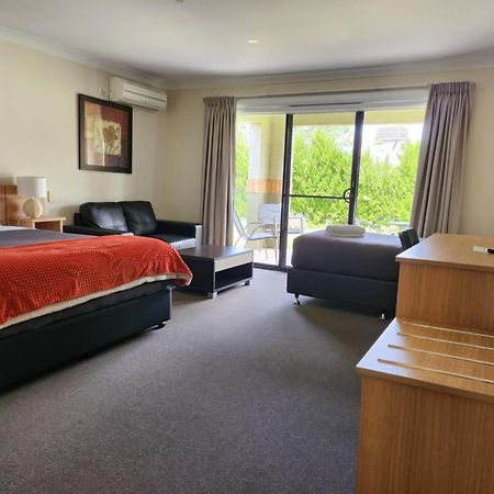 Cootamundra Heritage Motel & Apartments Екстериор снимка