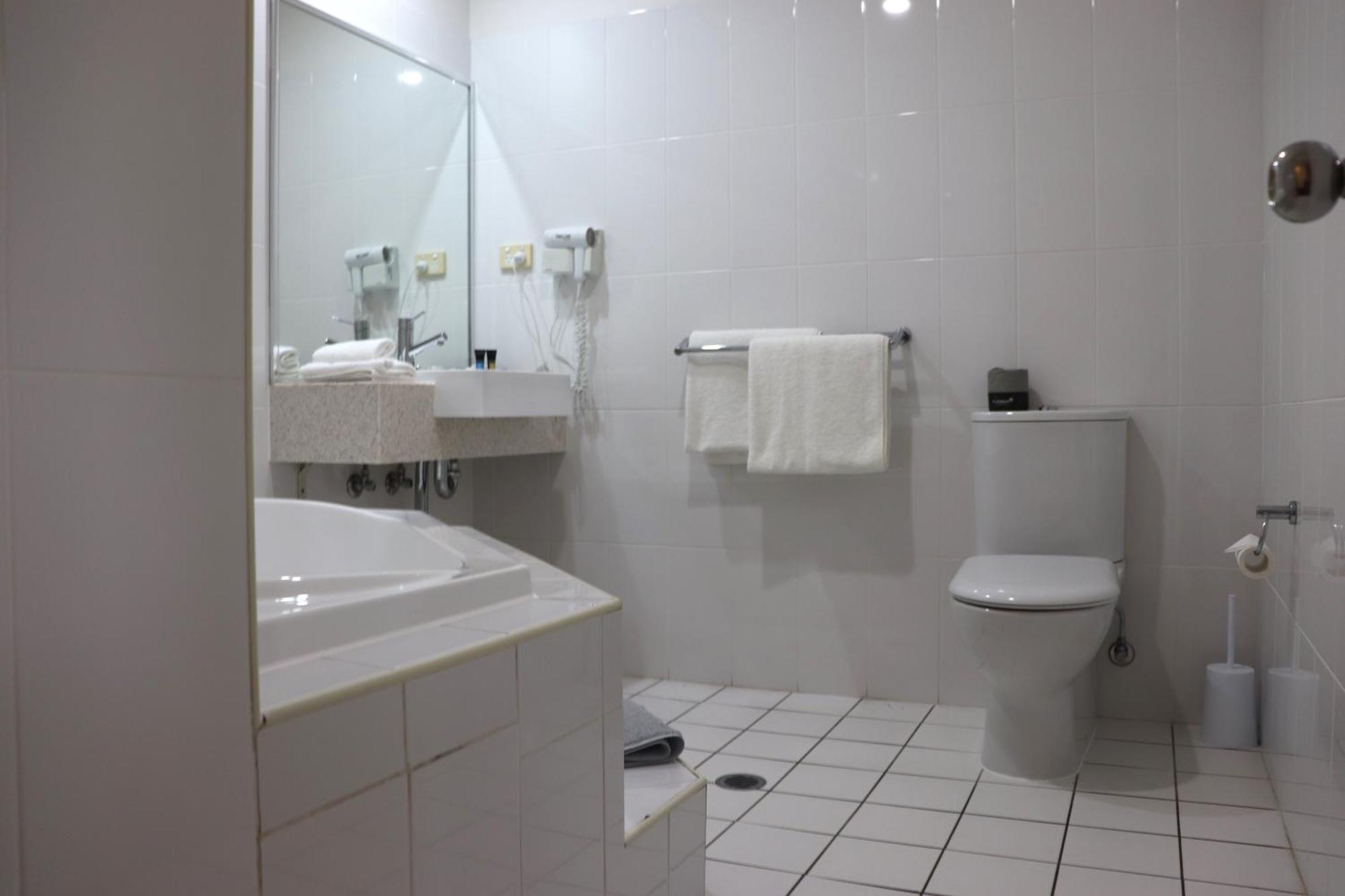 Cootamundra Heritage Motel & Apartments Екстериор снимка