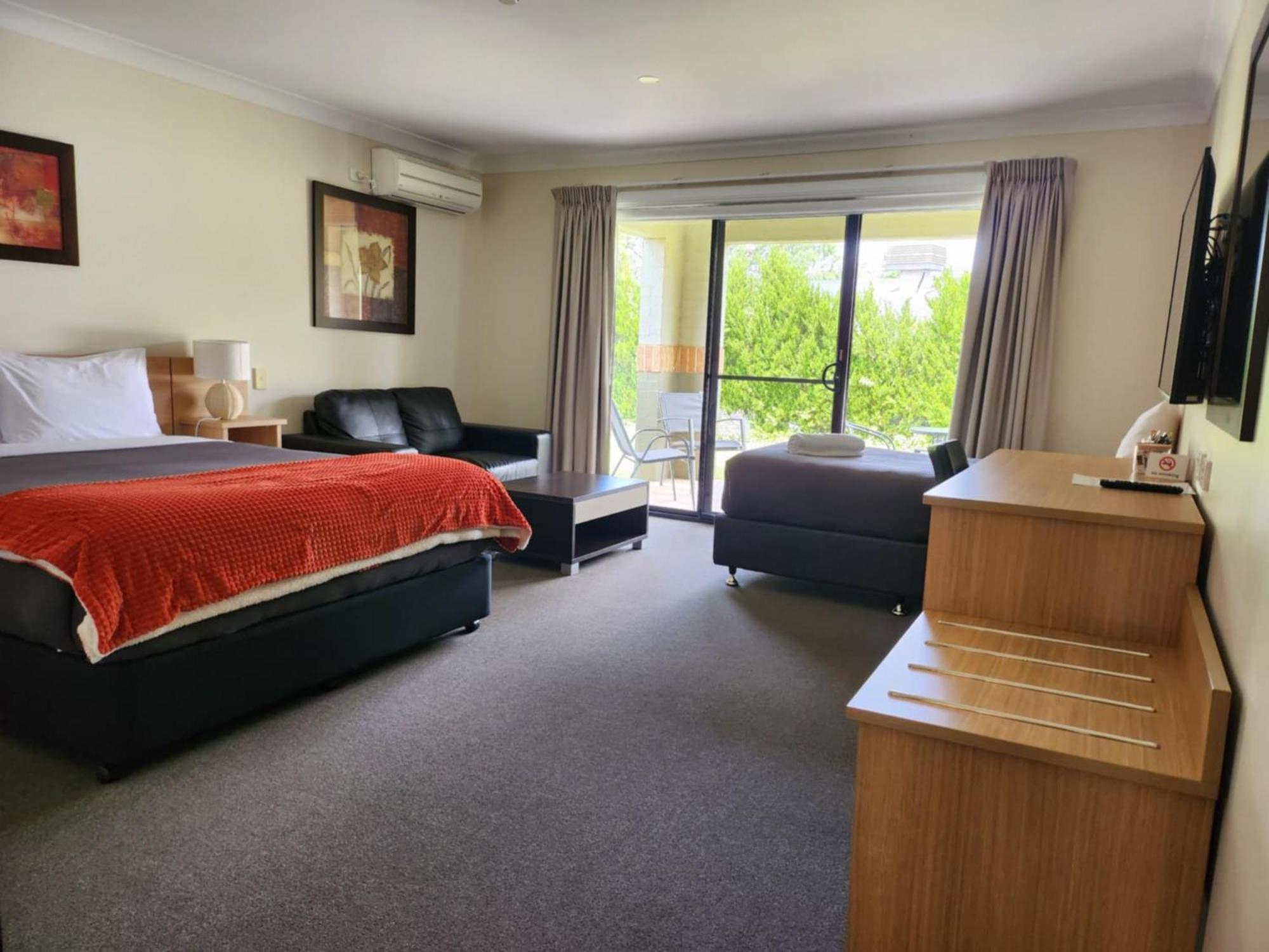 Cootamundra Heritage Motel & Apartments Екстериор снимка