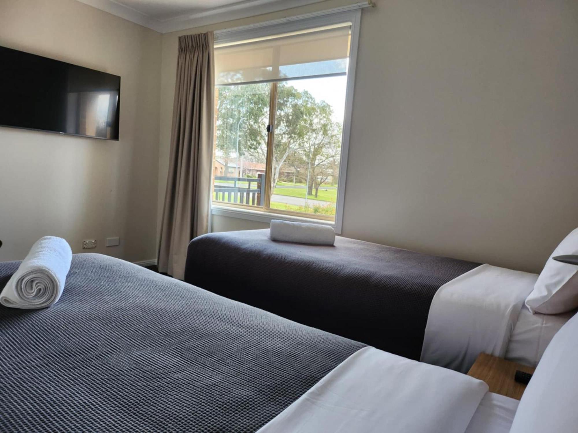Cootamundra Heritage Motel & Apartments Екстериор снимка